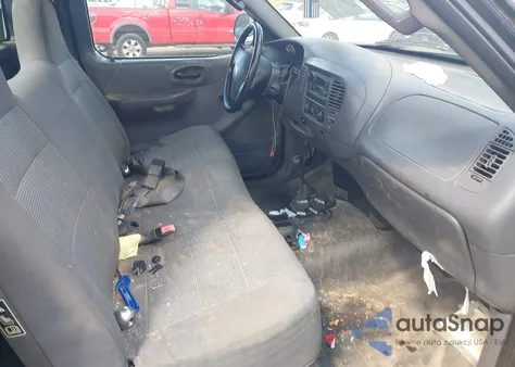 2003 Ford F150 Xl/Xlt z USA, uszkodzony, nr VIN 1FTRF18263NA5484